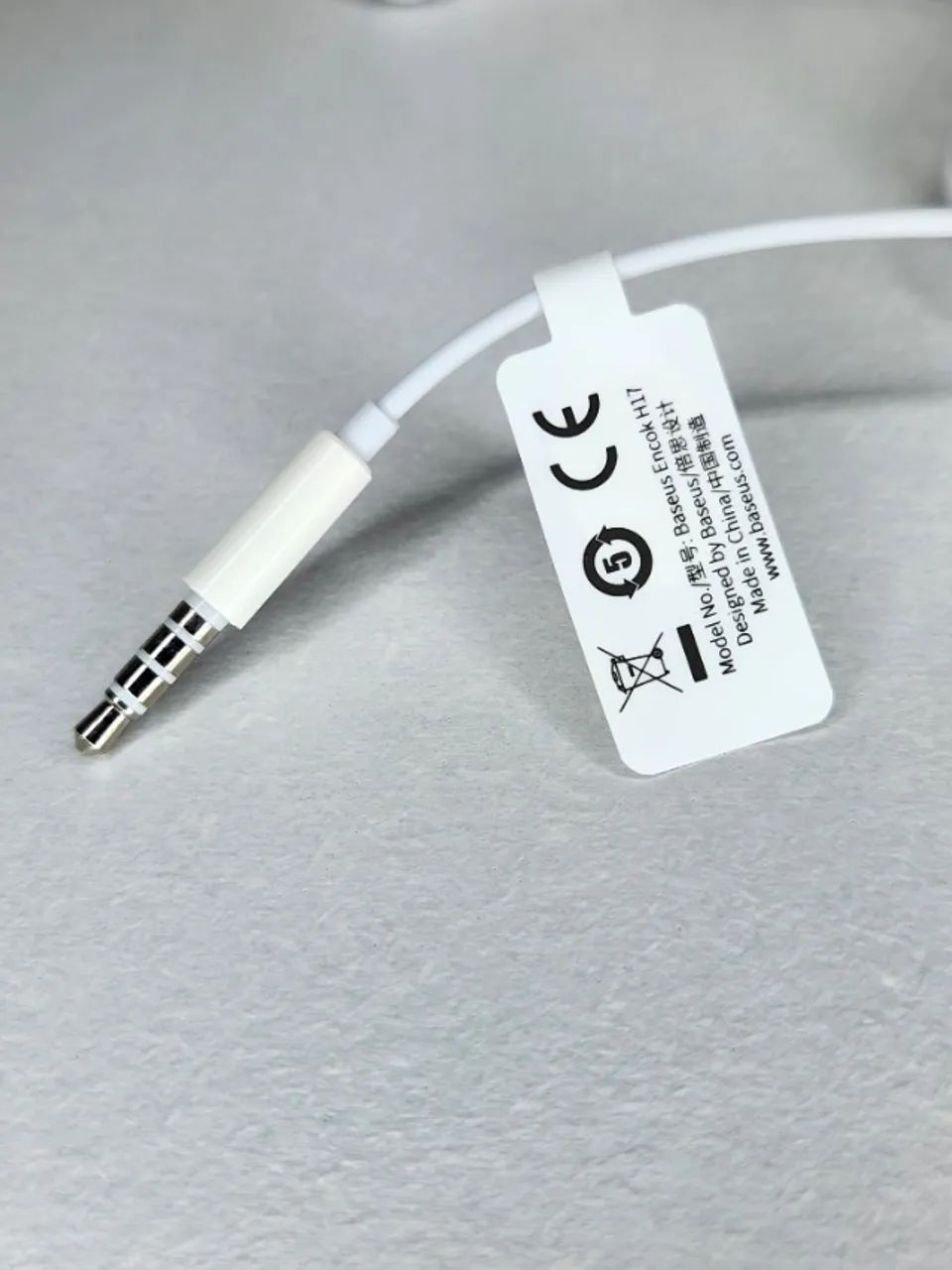 Fone de Ouvido Baseus Com Microfone - Qualidade Top - Original  - Foto 3