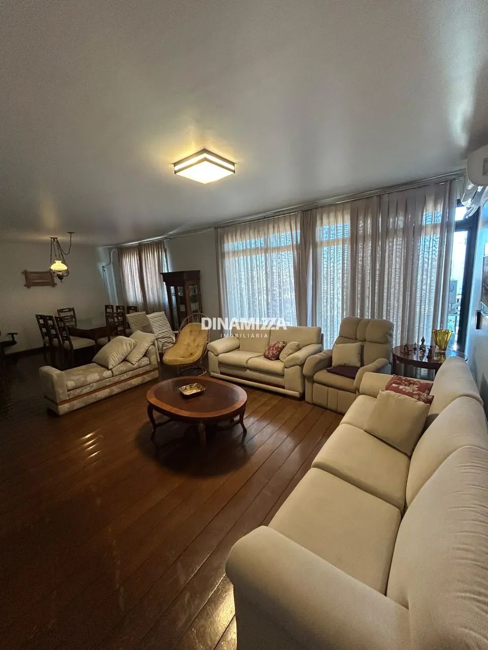 Apartamento - Edifício Tocantins - Próximo à Praça da Concha Acústica