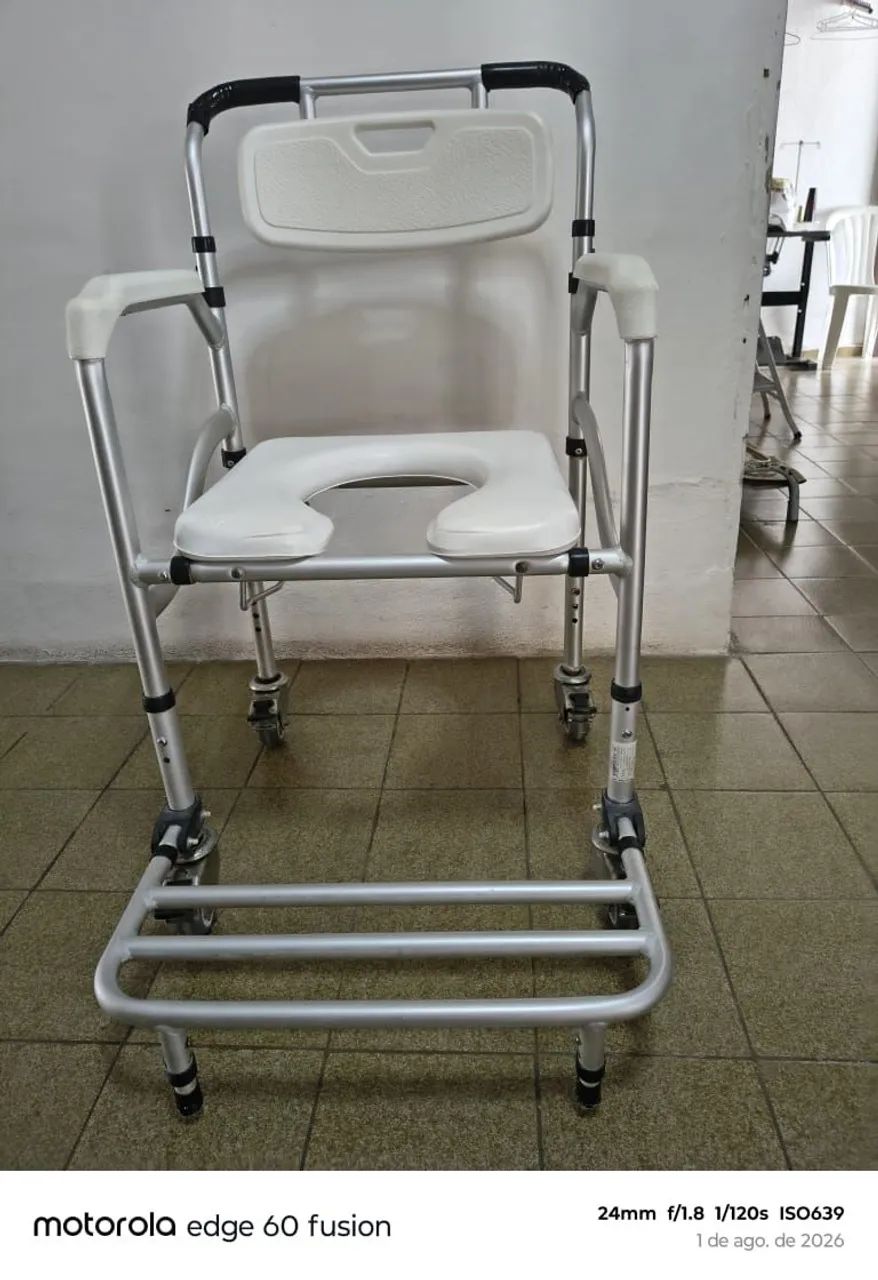 Cadeira de Banho  - Foto 5