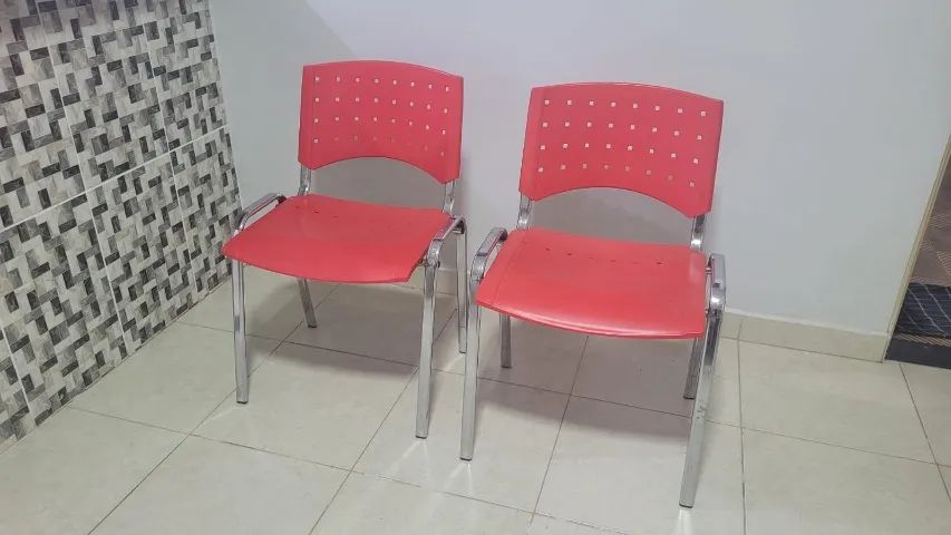 Cadeira Empilhável Plástico Super Resistente  - Foto 2