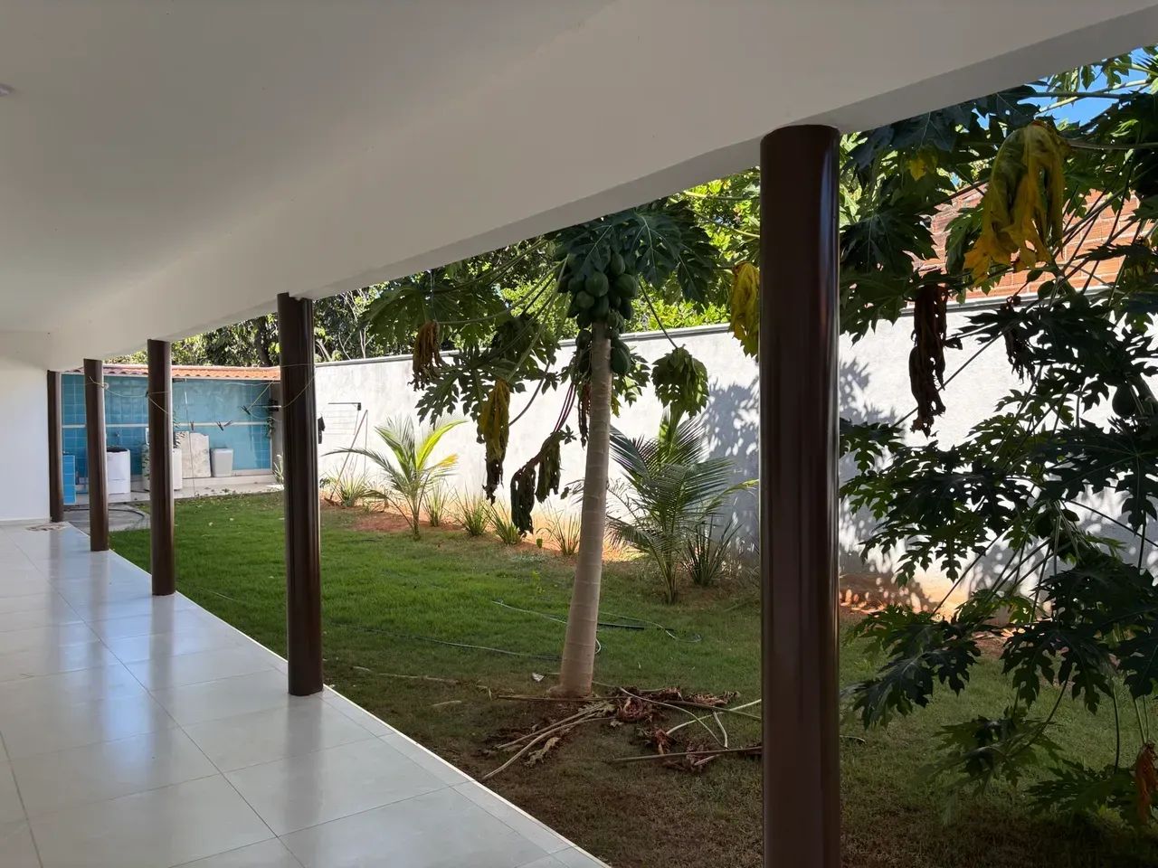 CASA EM ARUANÃ-GO / 05 QTS - Lote: 650 m2 - Foto 2