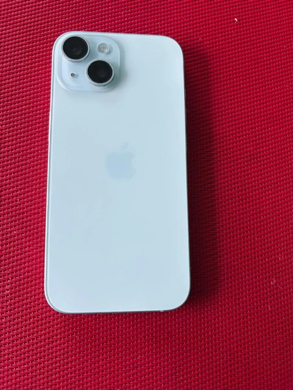 Vendo Iphone 15 128GB, cor branco e na caixa original. - Foto 3