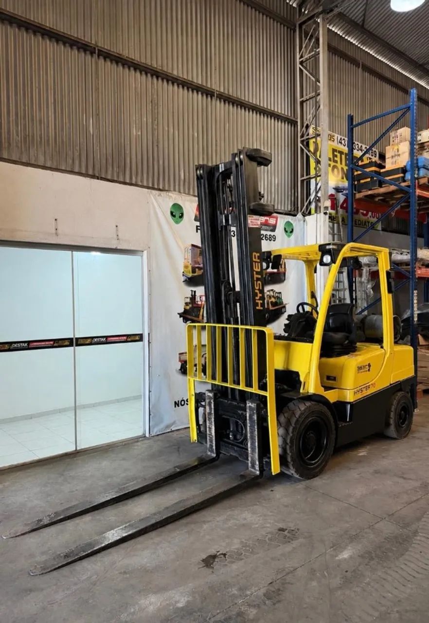 Empilhadeira Hyster H70 FT 3.500 KG - PRONTA PARA O TRABALHO!