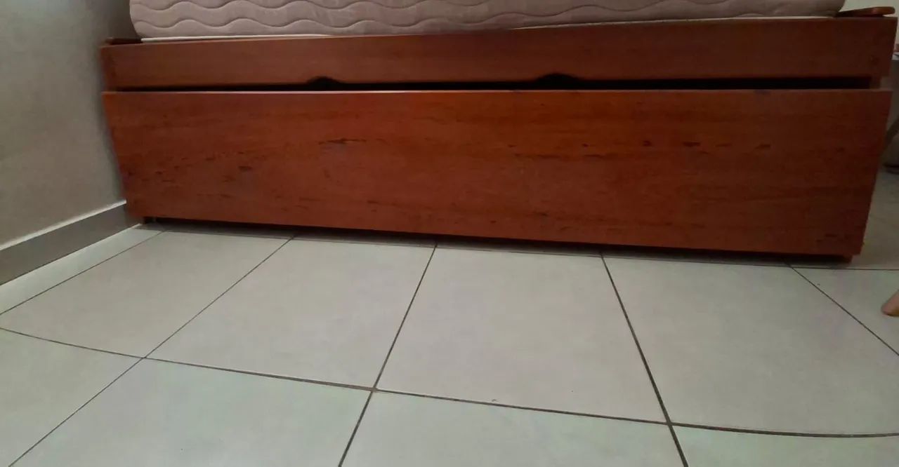 Cama madeira