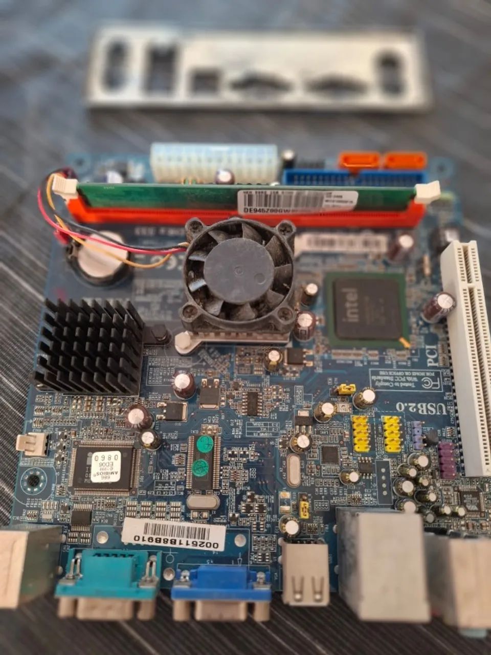 Kit Placa-Mãe Intel Atom 1GB DDR2 (USADO) - Foto 2