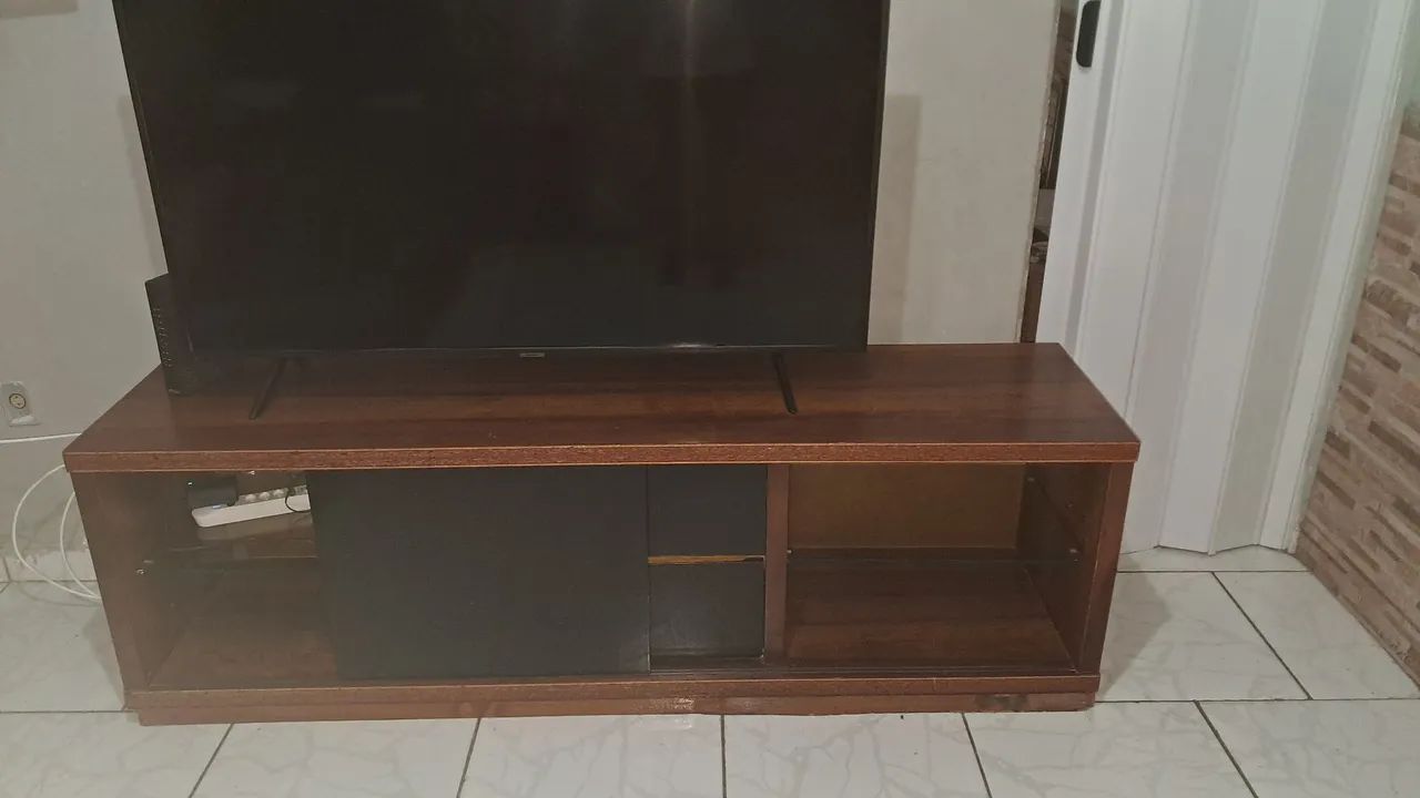 Vendo rack de madeira  - Foto 2