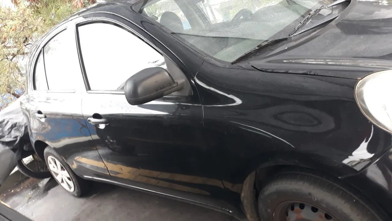 Nissan March 1.0 16V FLEX FUEL 5P 2012