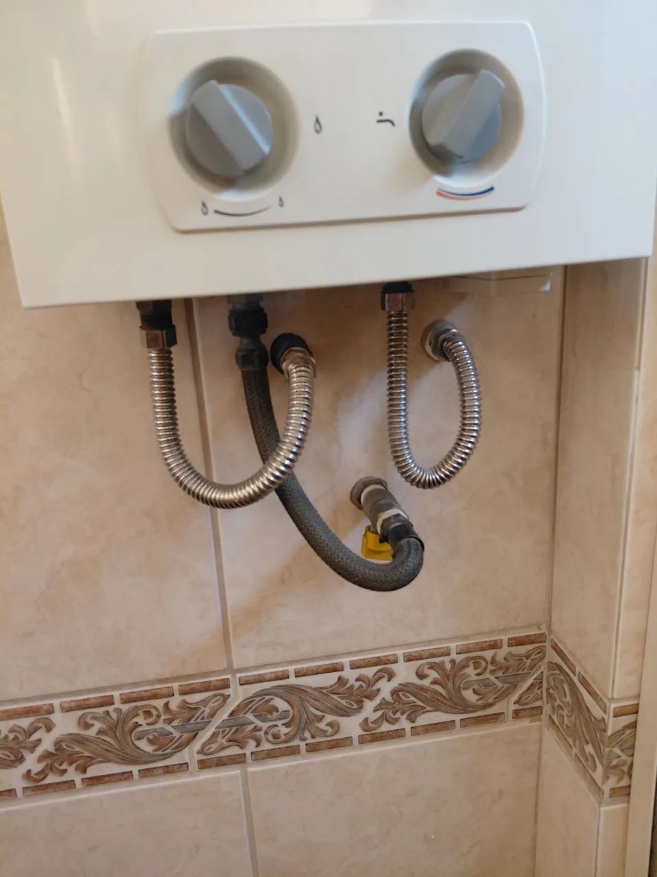 Vendo Aquecedor a Gaz Bosch - Foto 3