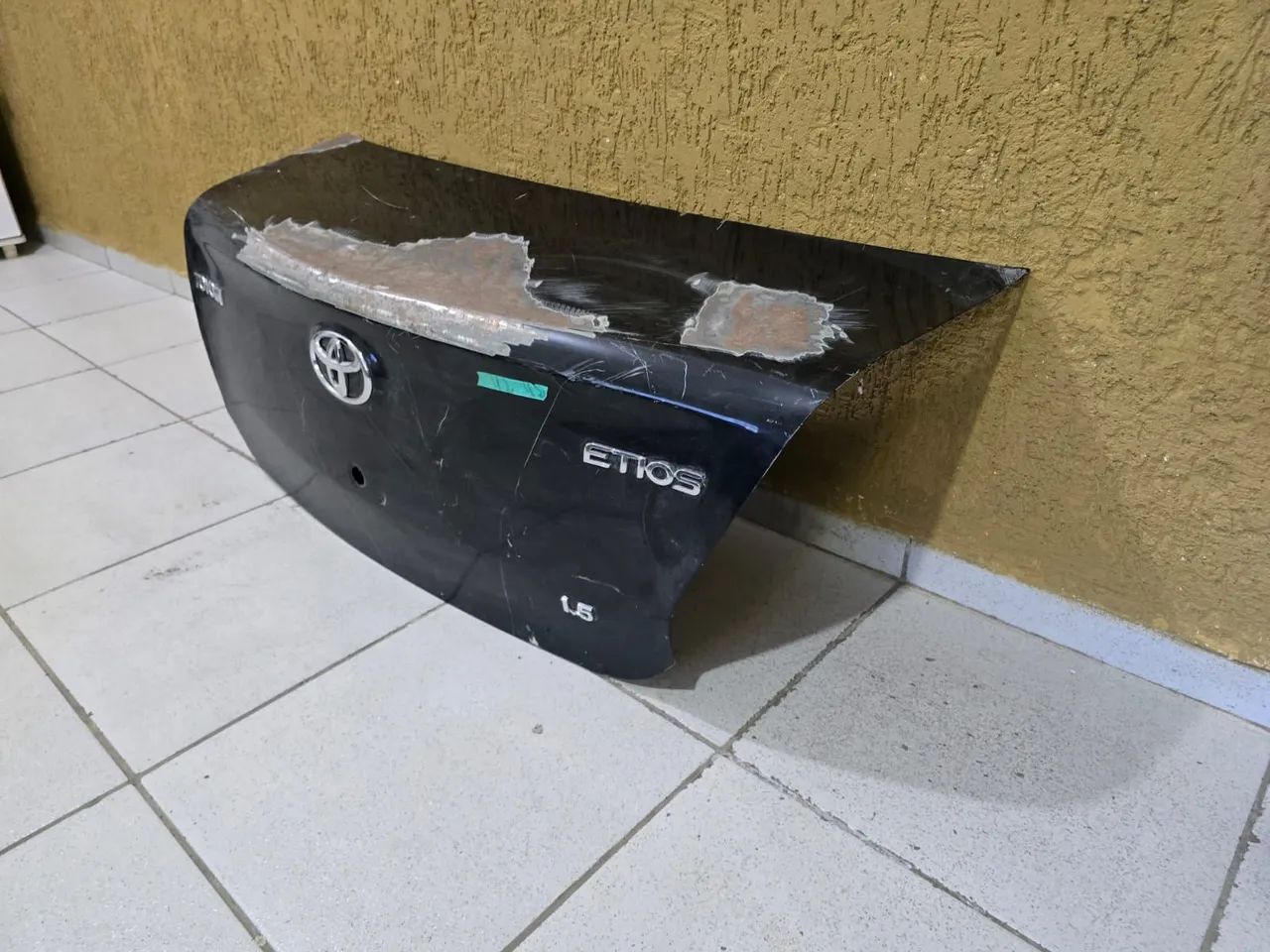Tampa traseira Etios Sedan 2011/2012/2013/2014/2015/2016/2017/2018/2019/2020/2021 - Foto 3