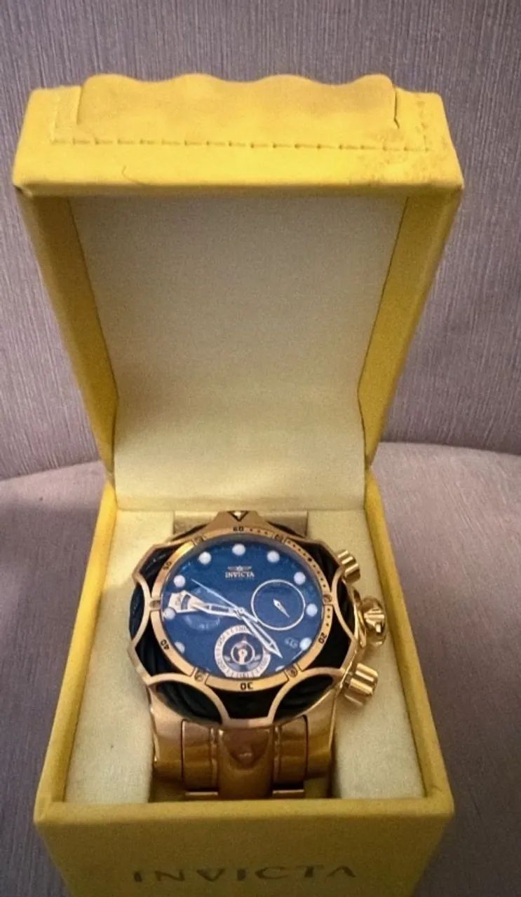 relógio invicta model 26655 dourado - Foto 2
