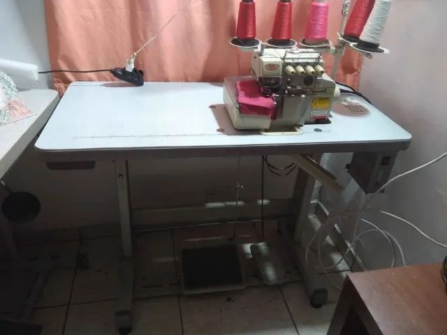 Maquina overlock e interlok industrial  nova - Foto 3