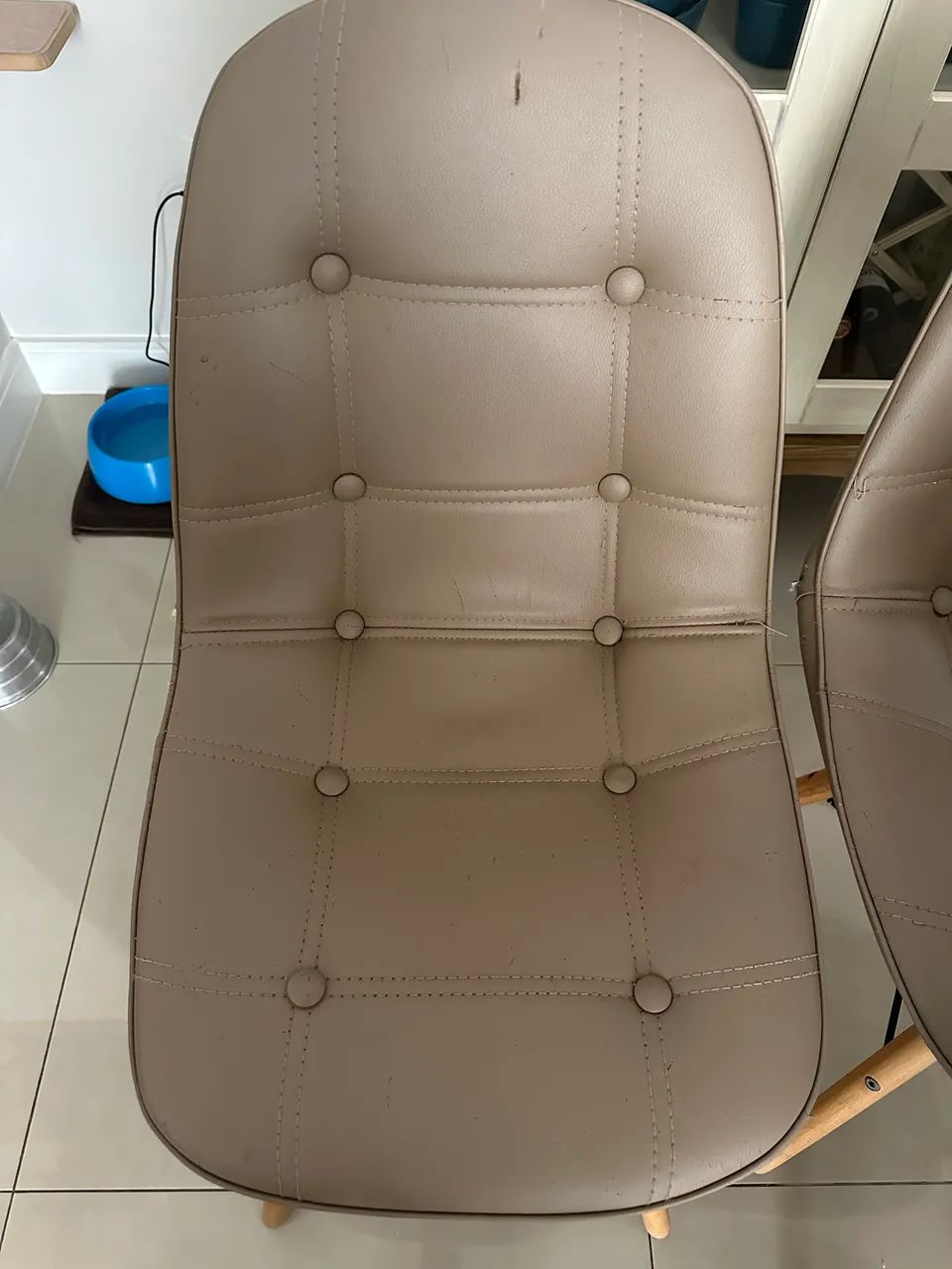 Cadeiras pés palito estofadas  - Foto 3