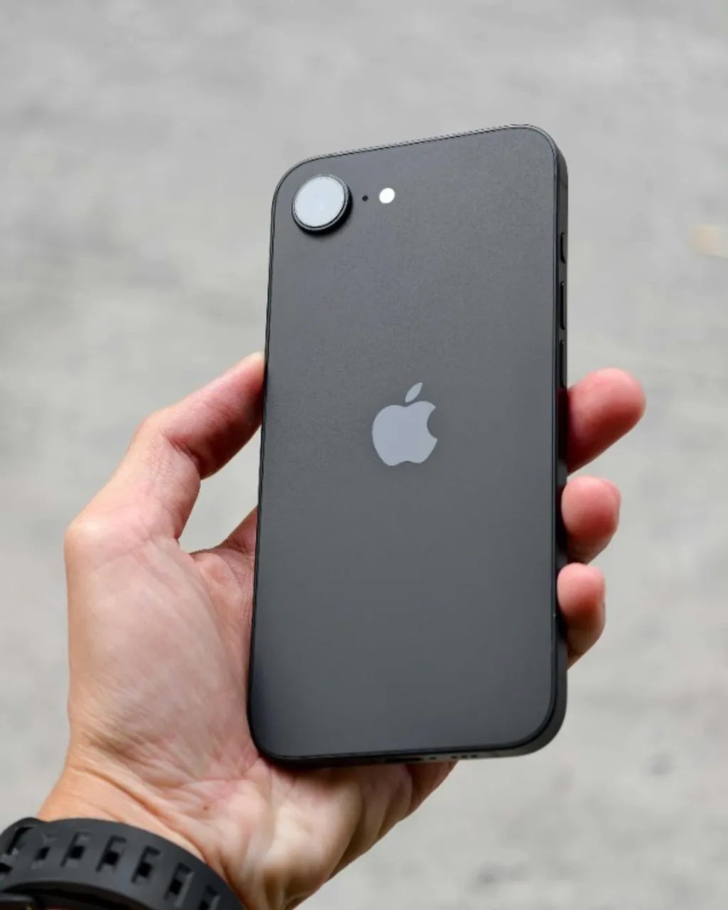 iPhone 16e Novo - Preto - Bateria 100% - NF - Celulares e