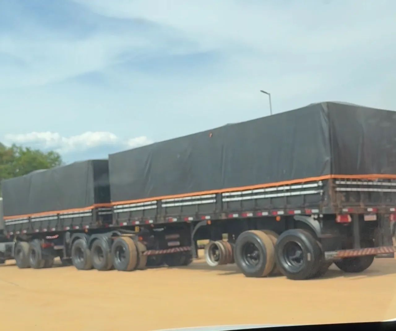 Vendo ou troco Iveco 460 6x4  - Foto 3