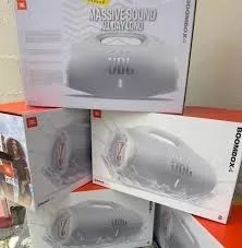 JBL Boombox 4 Branca Nova  - Foto 4