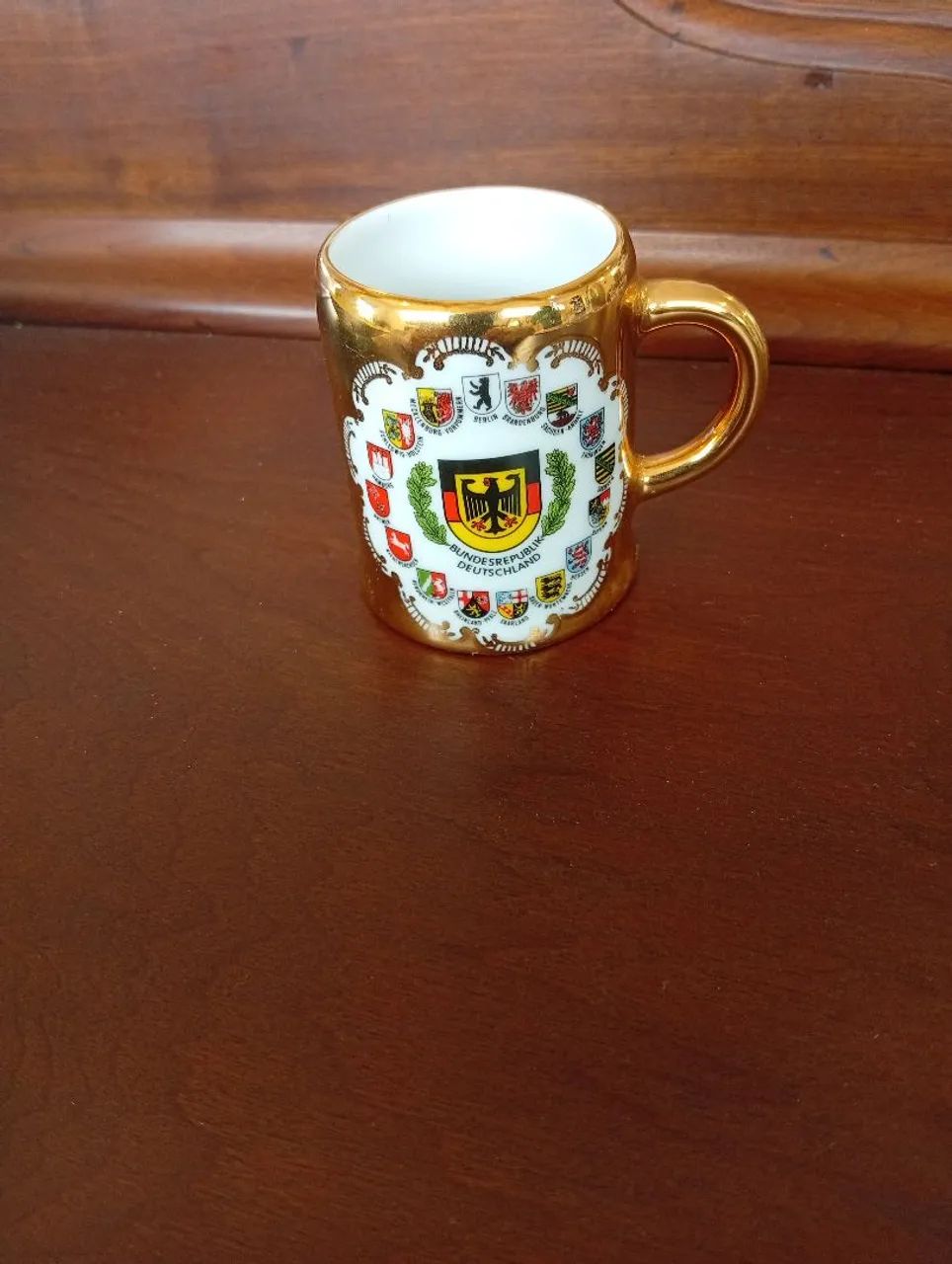Caneca alemão trabalhada no ouro 24kl - Foto 2