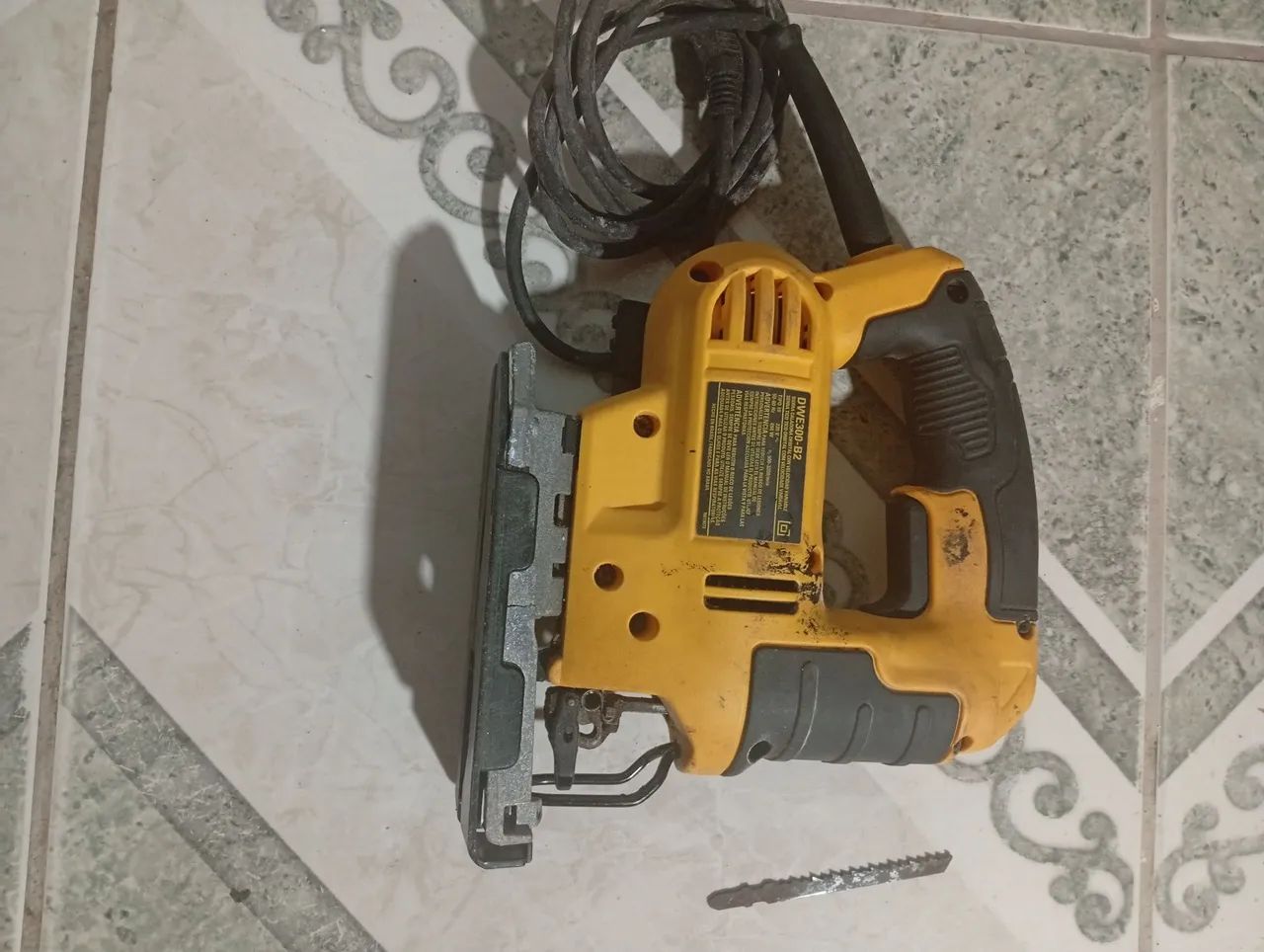 Serra tico tico / Dewalt