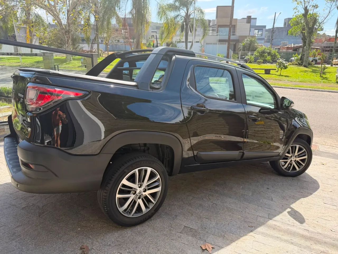 Fiat Strada Volcano 1.3 Flex 8V CD Aut. 2023 - Foto 3