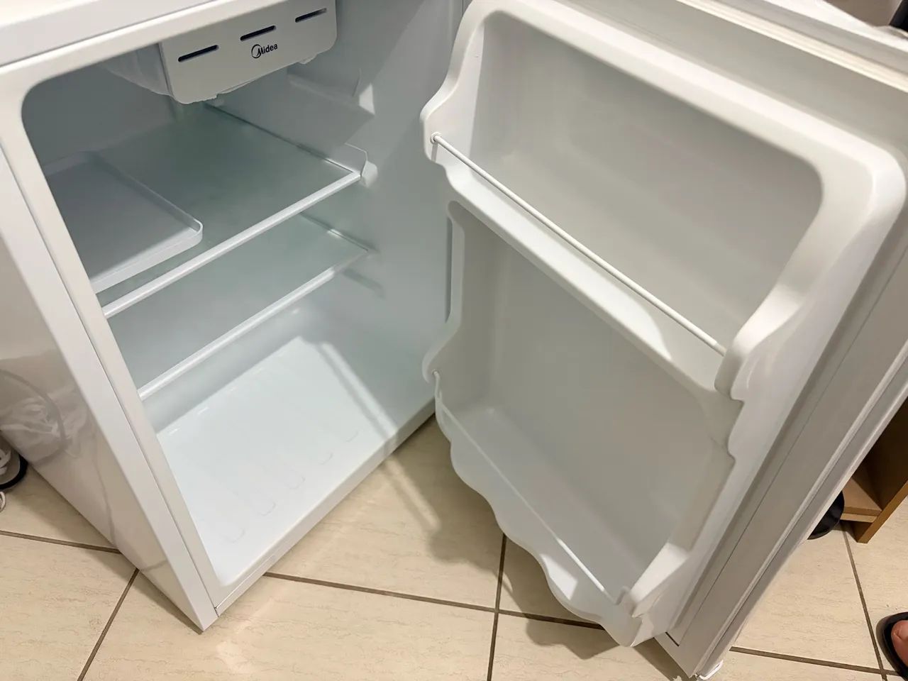 Frigobar Midea - Foto 2