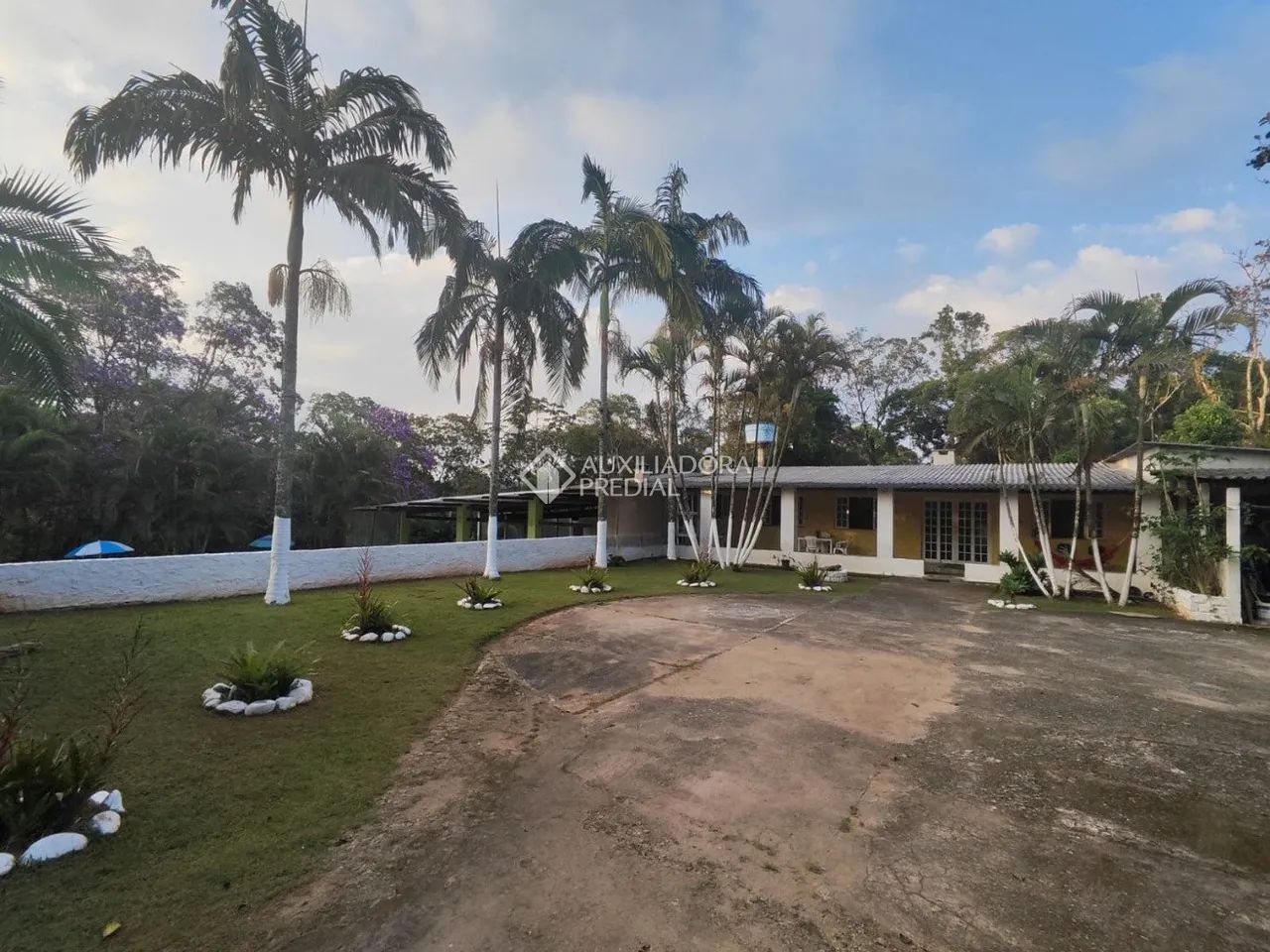 Linda chácara em Rio Grande da Serra - Foto 2