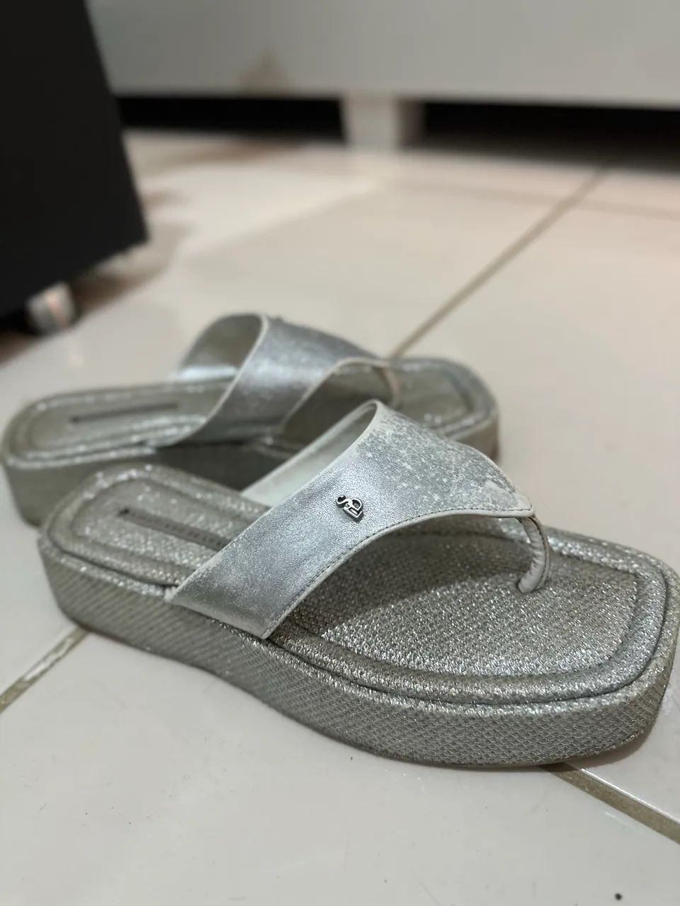 Sandalia plataforma sapatinho de luxo nova - Foto 2