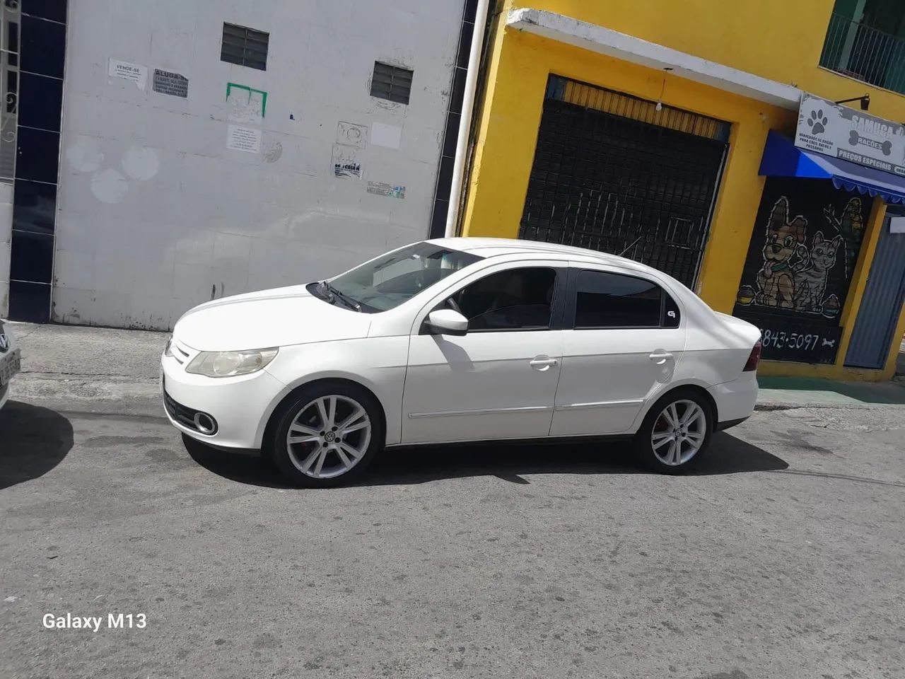 Volkswagen Voyage VOYAGE TREND 1.6 Mi Total Flex 8V 4p 2012