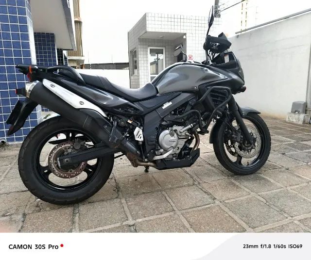 SUZUKI VSTROM 650cc