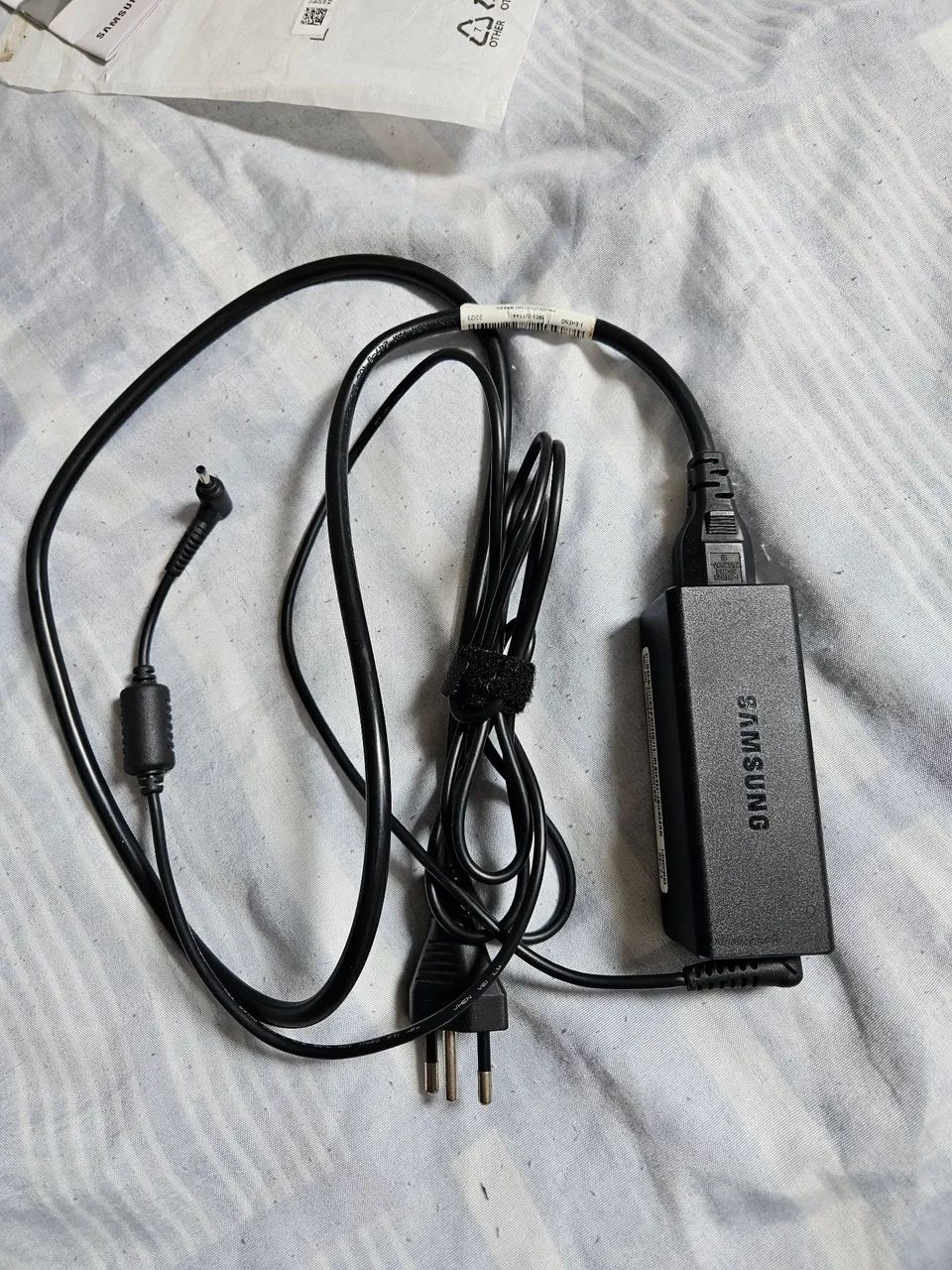 Samsung book, 8RAM, 256GB SSD - Foto 3