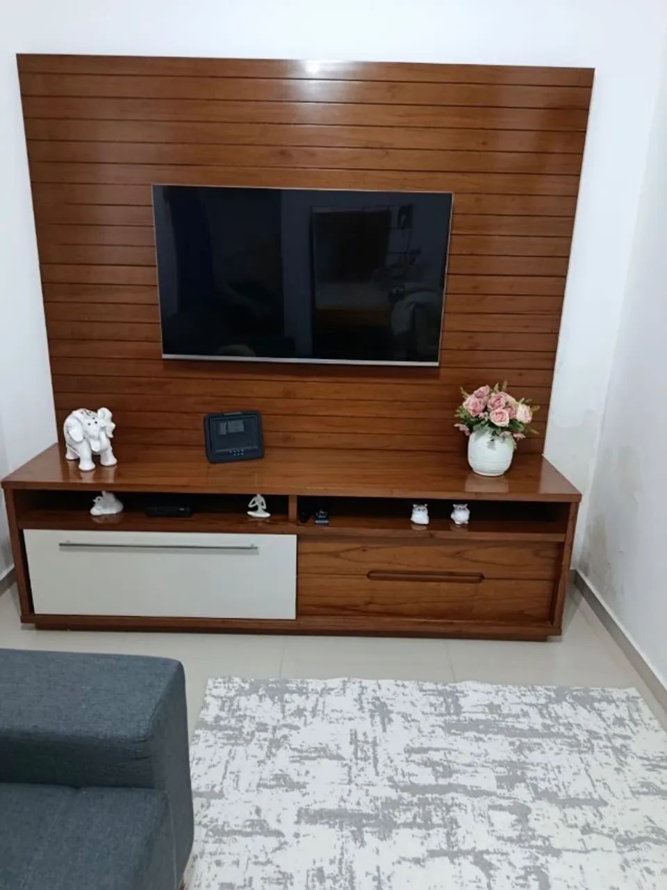 Rack com painel madeira  - Foto 2