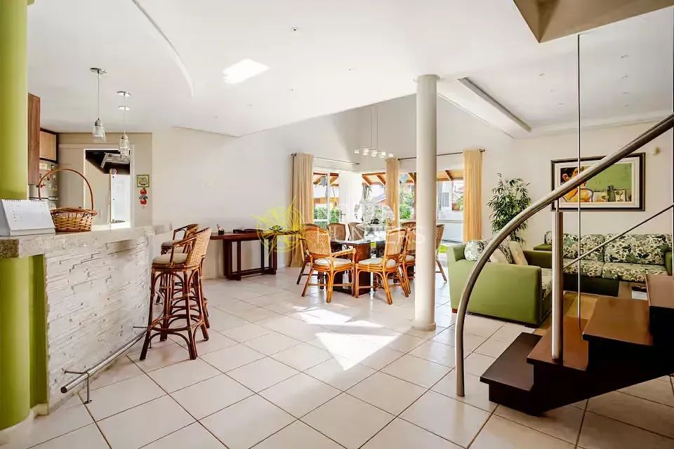 Casa com 3 dormitórios para locação anual, com piscina aquecida - Daniela - Florianópolis/ - Foto 4