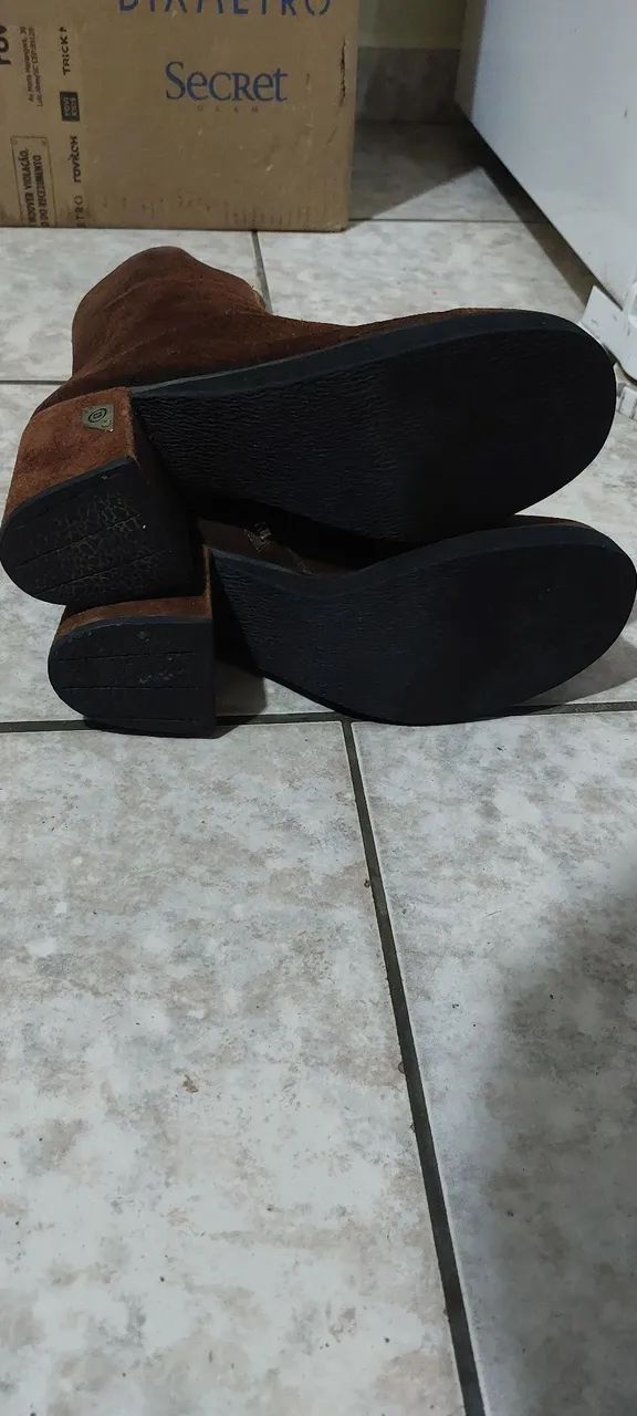 Bota tamanho 38/39 - Foto 4