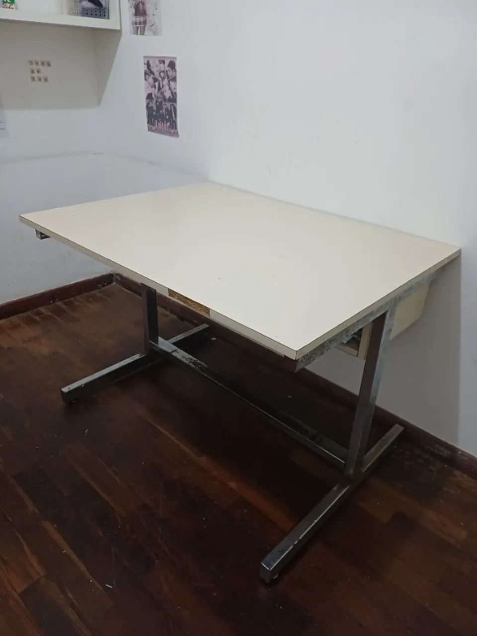 Mesa de estudos  - Foto 5