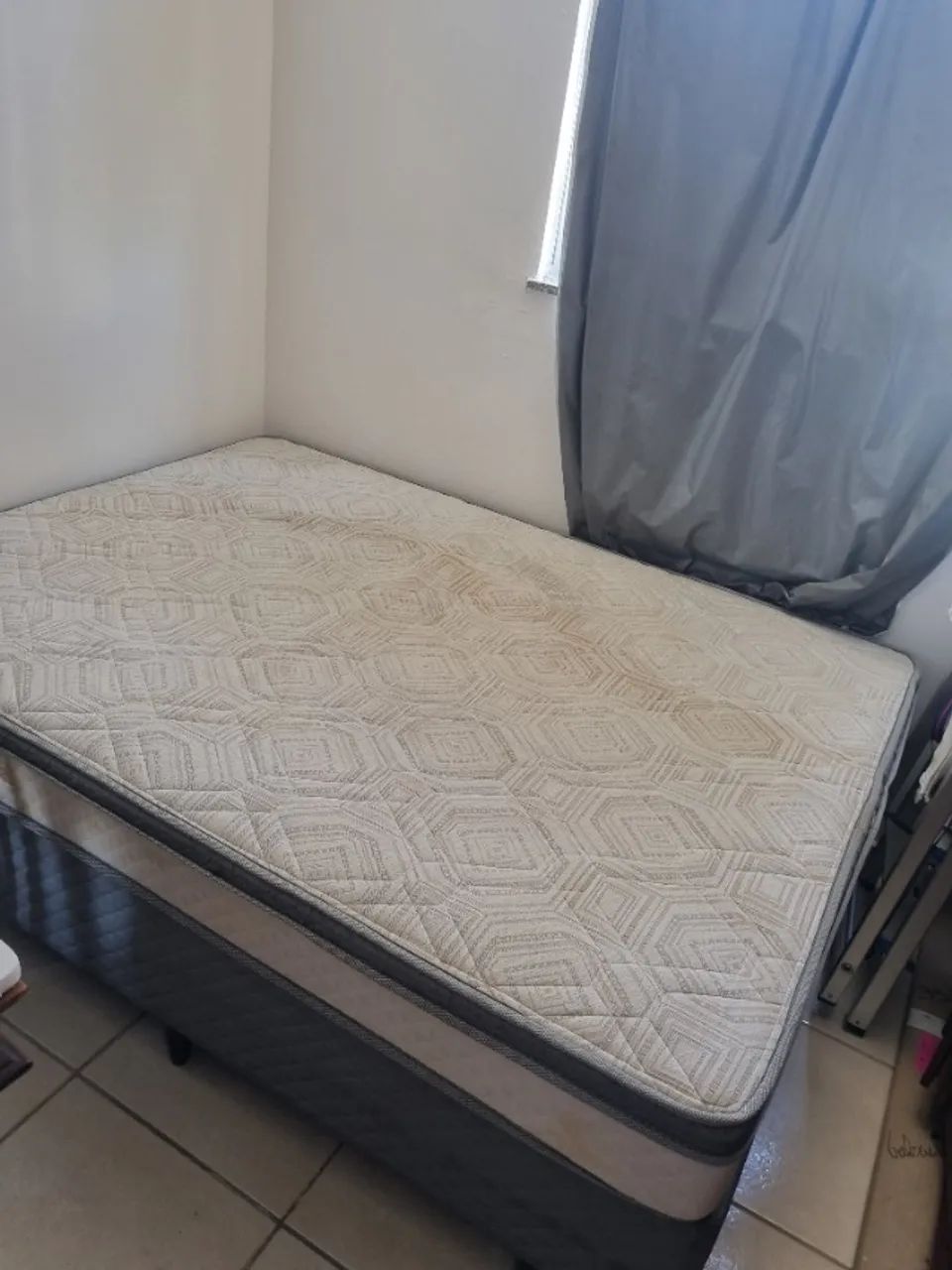 CAMA BOX CASAL COM COLCHÃO DE MOLAS MACIO - Foto 2