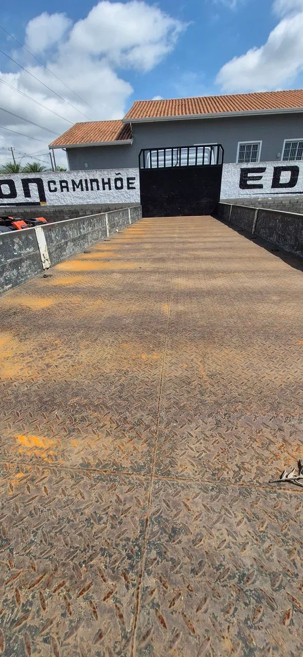 Carroceria de ferro assoalho de ferro 9.50 Bitruck  - Foto 7