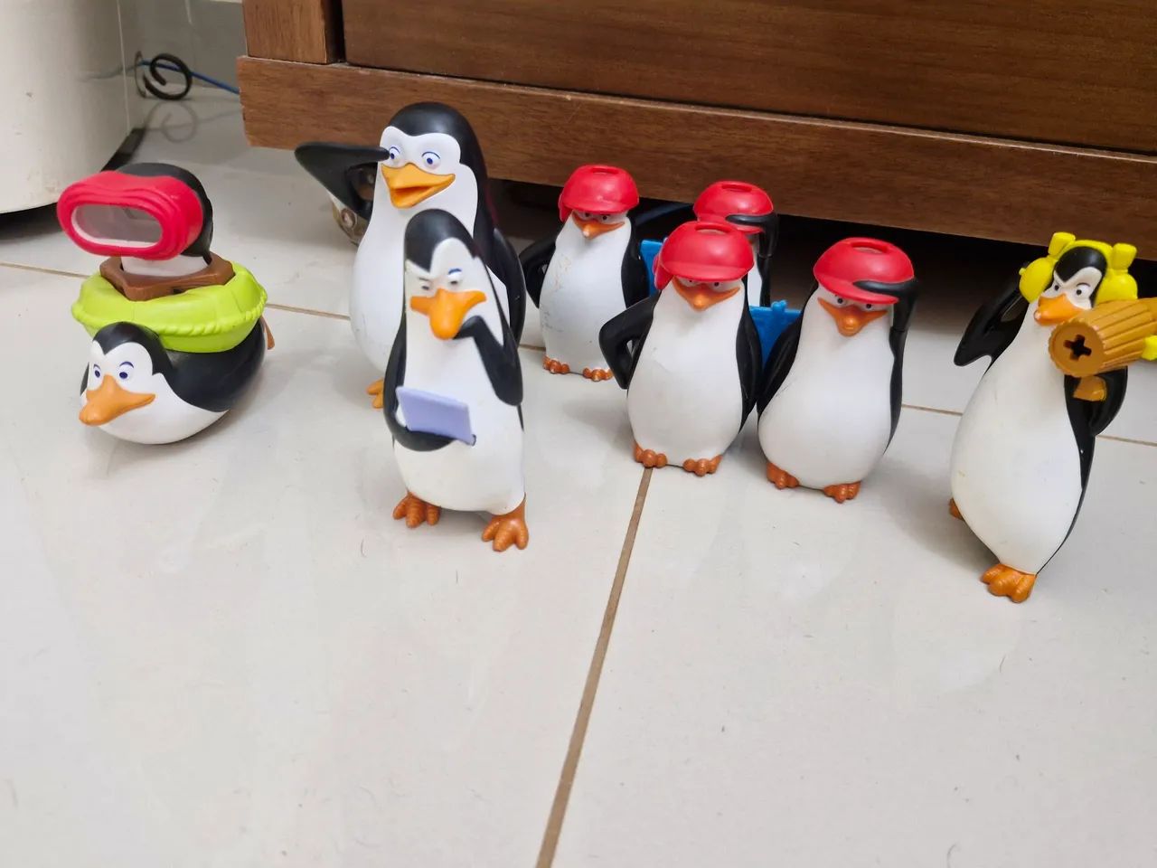 Miniaturas Action Figure - Pinguins de Madagascar - Foto 2