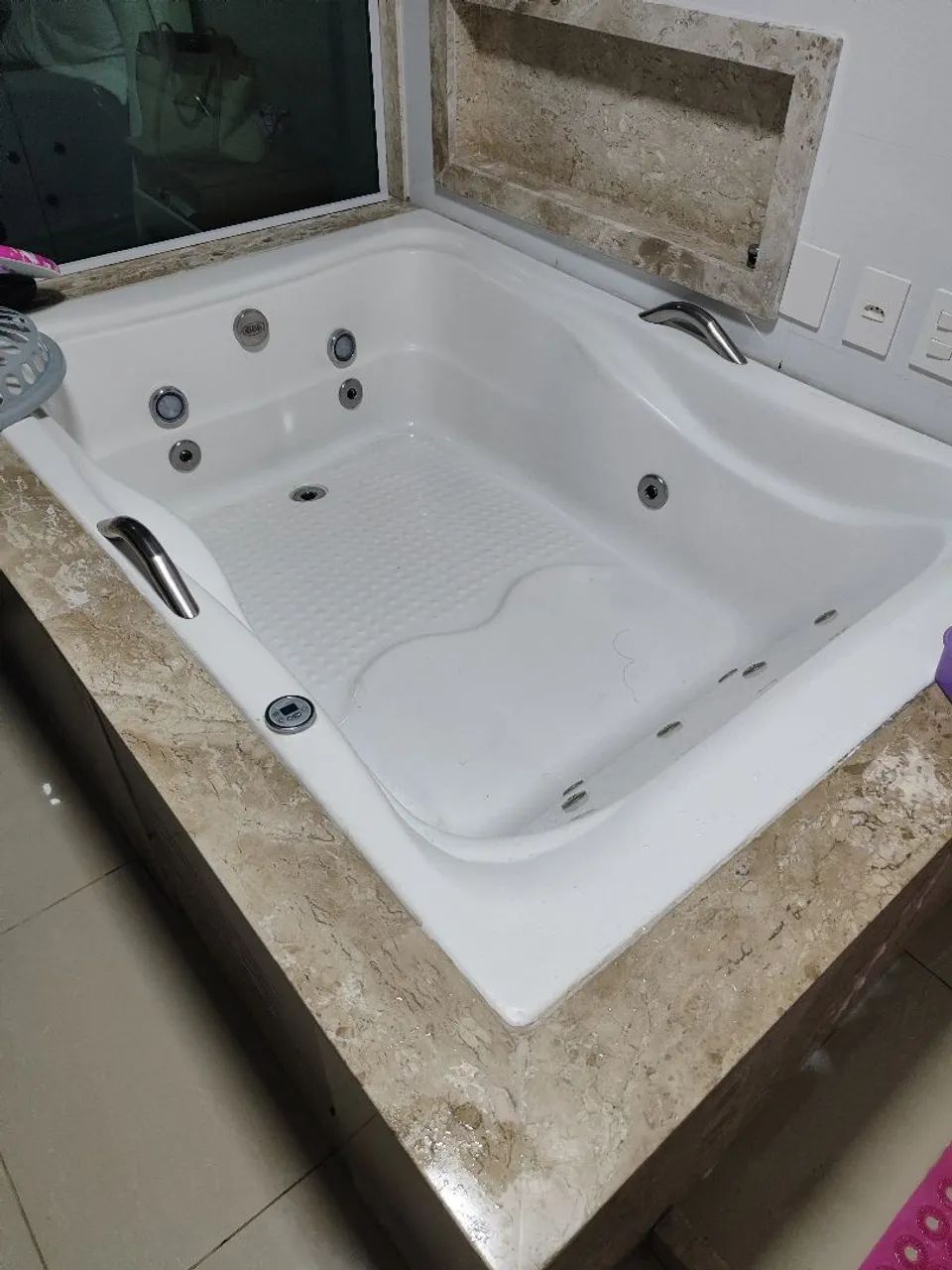 Banheira de HidroMassagem  - Foto 2