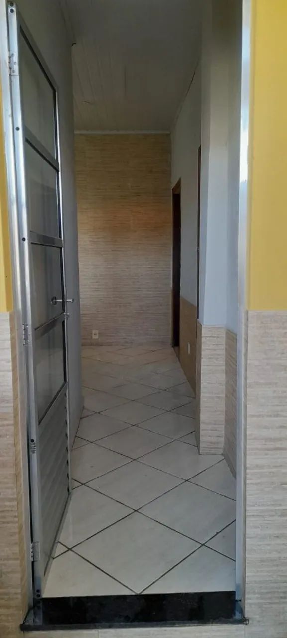 Alugo .casa sem garagem  - Foto 2