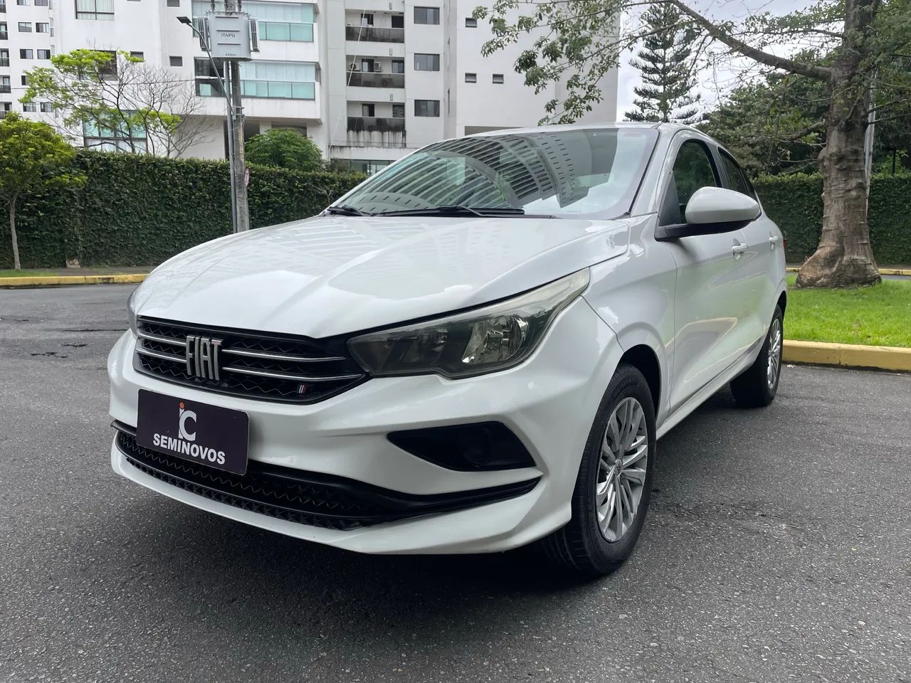 Fiat Cronos Drive 1.3 8V Flex Aut. 2023 - Foto 2