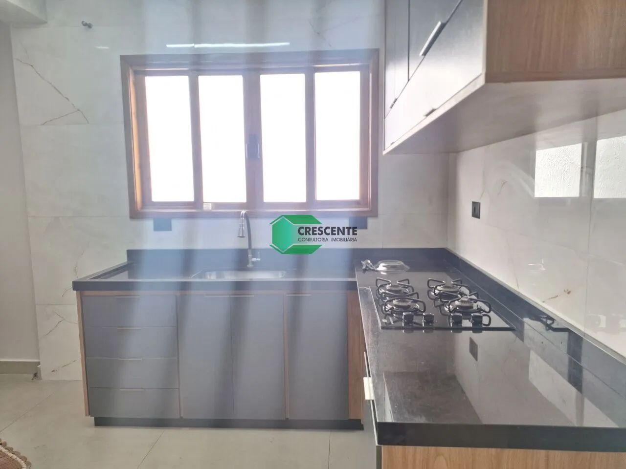 Oportunidade. Casa térrea com 2 Suites e 3 Vagas - 151m² - Parque Jaçatuba - Foto 4
