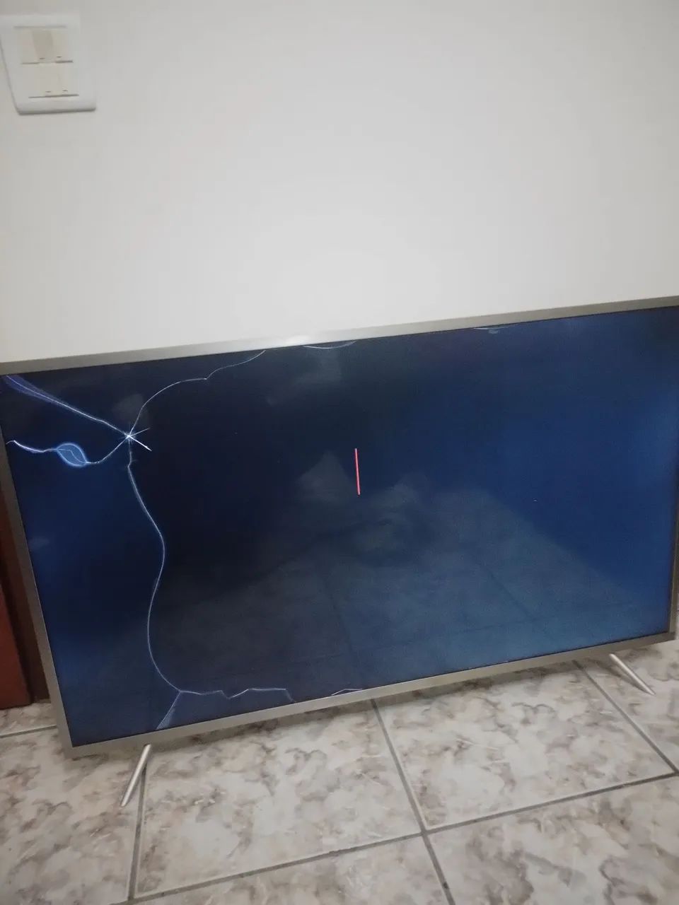 TV TCL 49" Modelo 49P2US ? Tela Quebrada / Para Peças