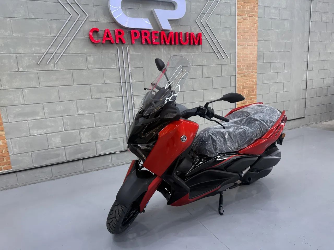 Yamaha Xmax 300 connected abs 2027 - Foto 3