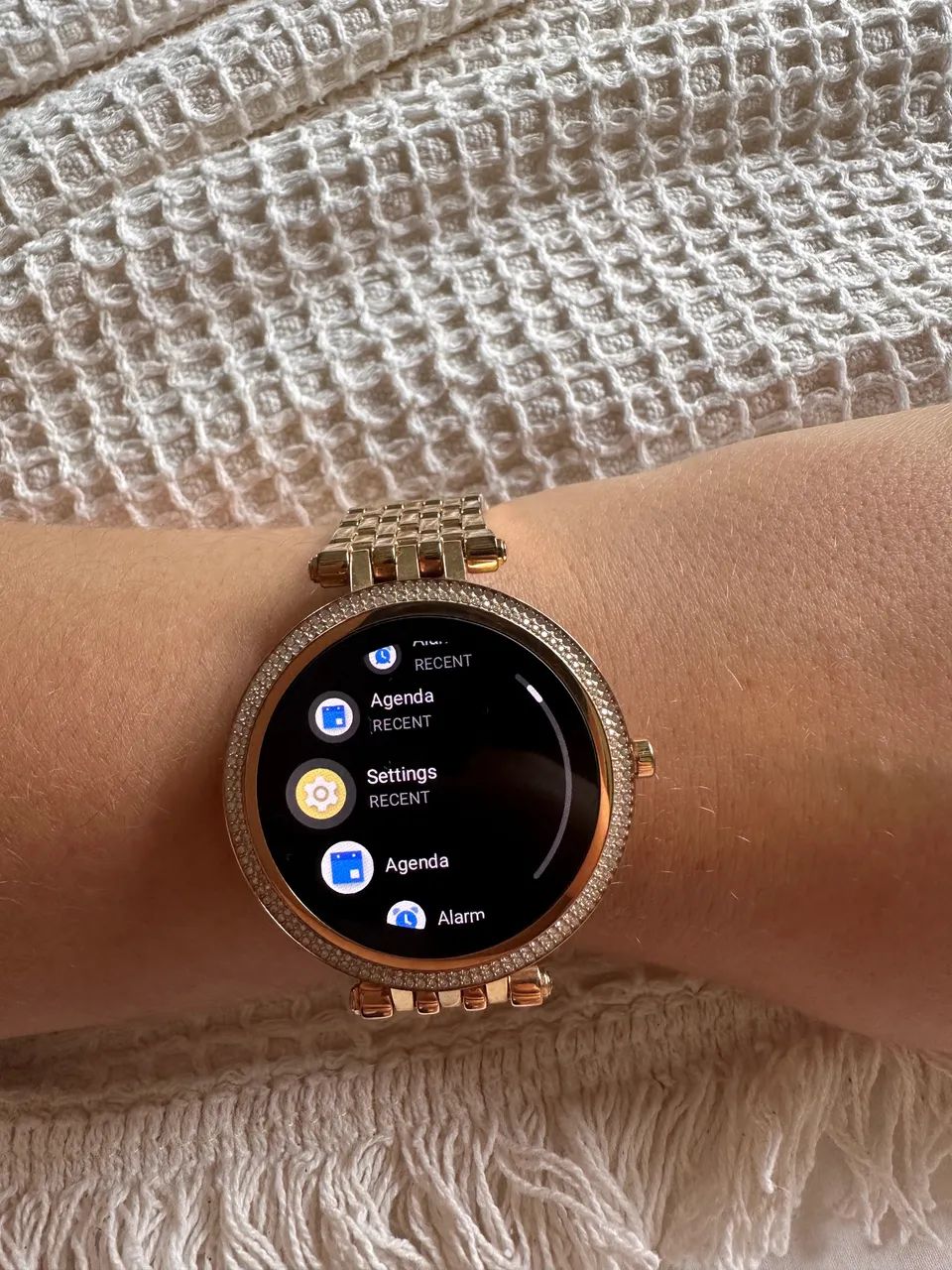 Smart Watch Michael Kors Access dourado  - Foto 4