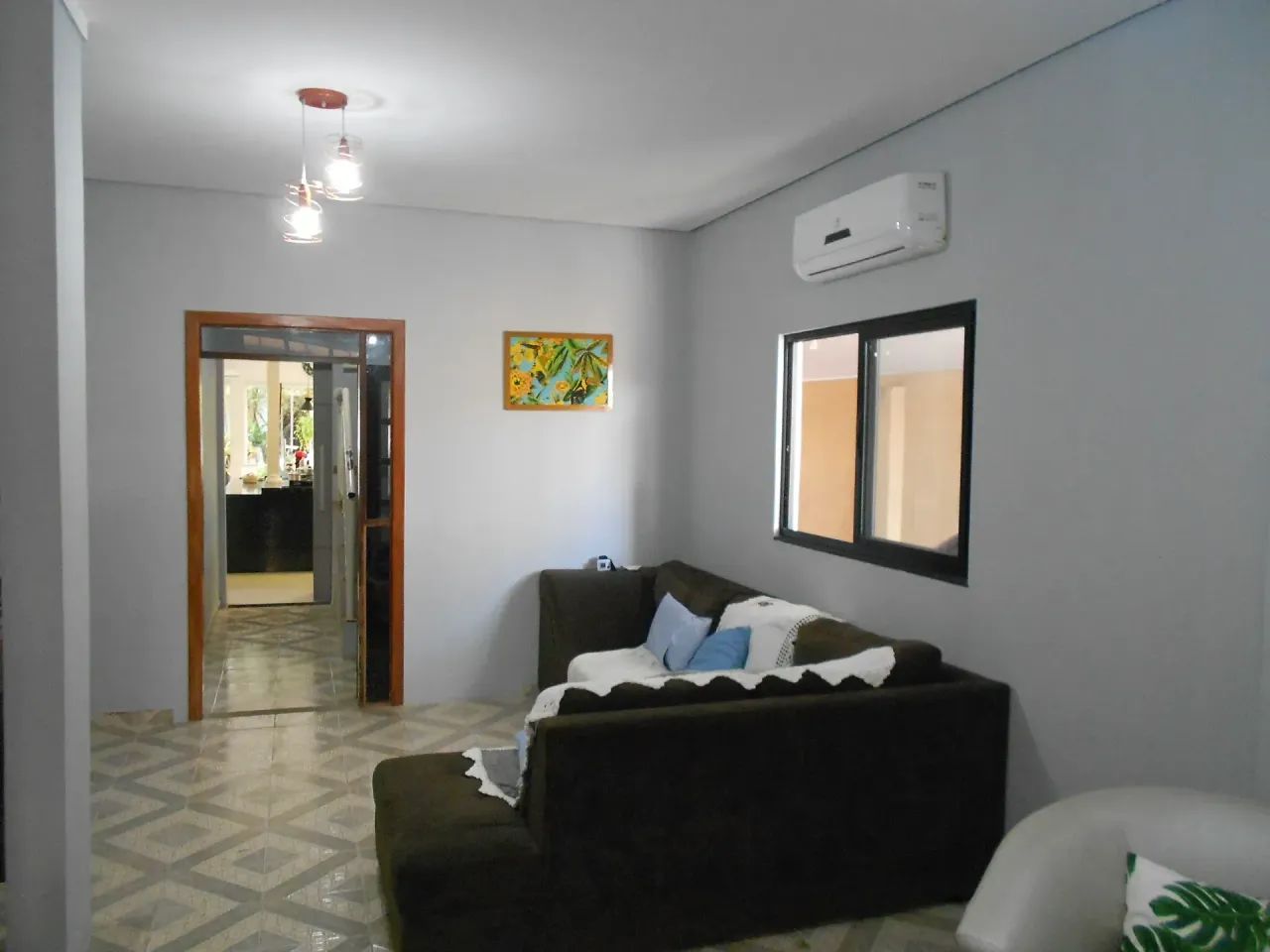 EXCELENTE CASA TIPO SOBRADO, 05 QUARTOS. - Foto 4