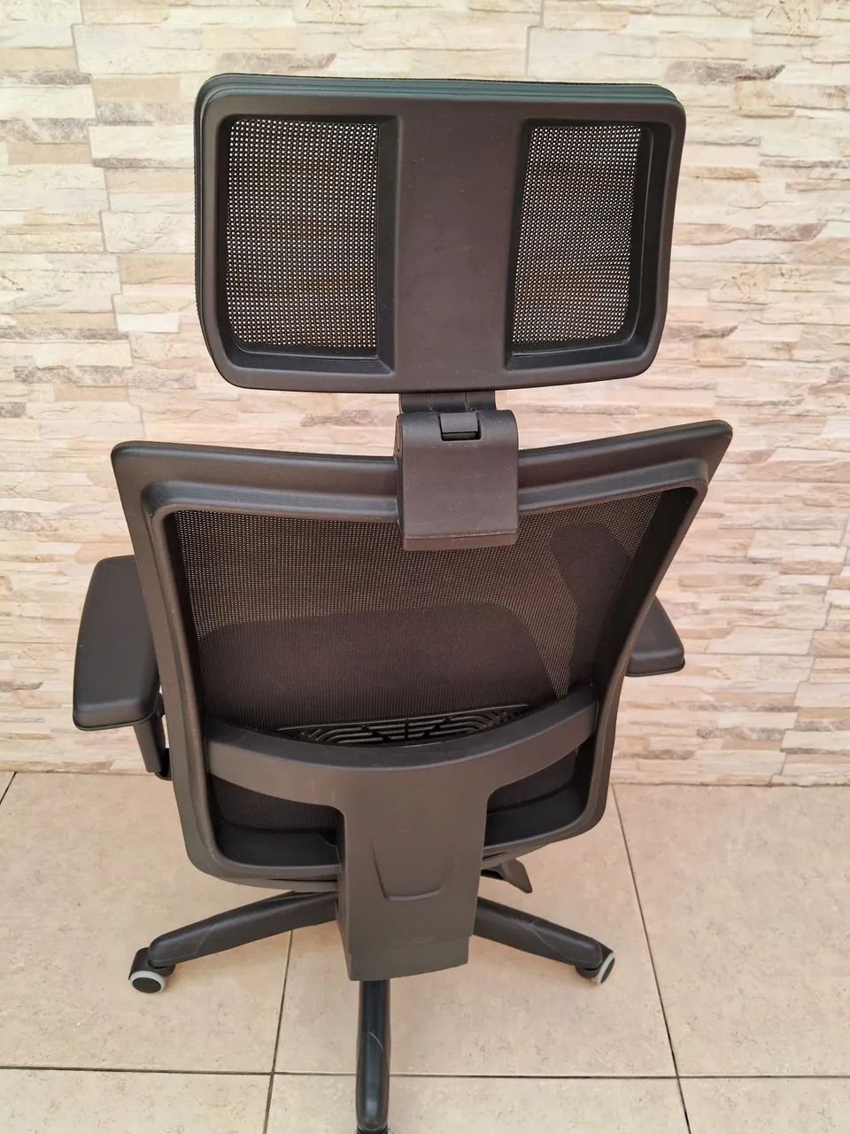 Cadeira de Escritório Presidente Brizza giratória - Foto 6