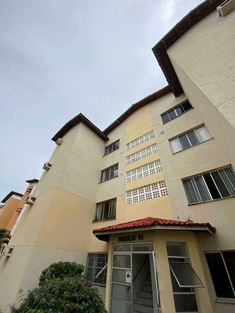Apartamento mobiliado no Condomínio Solar dos Ventos