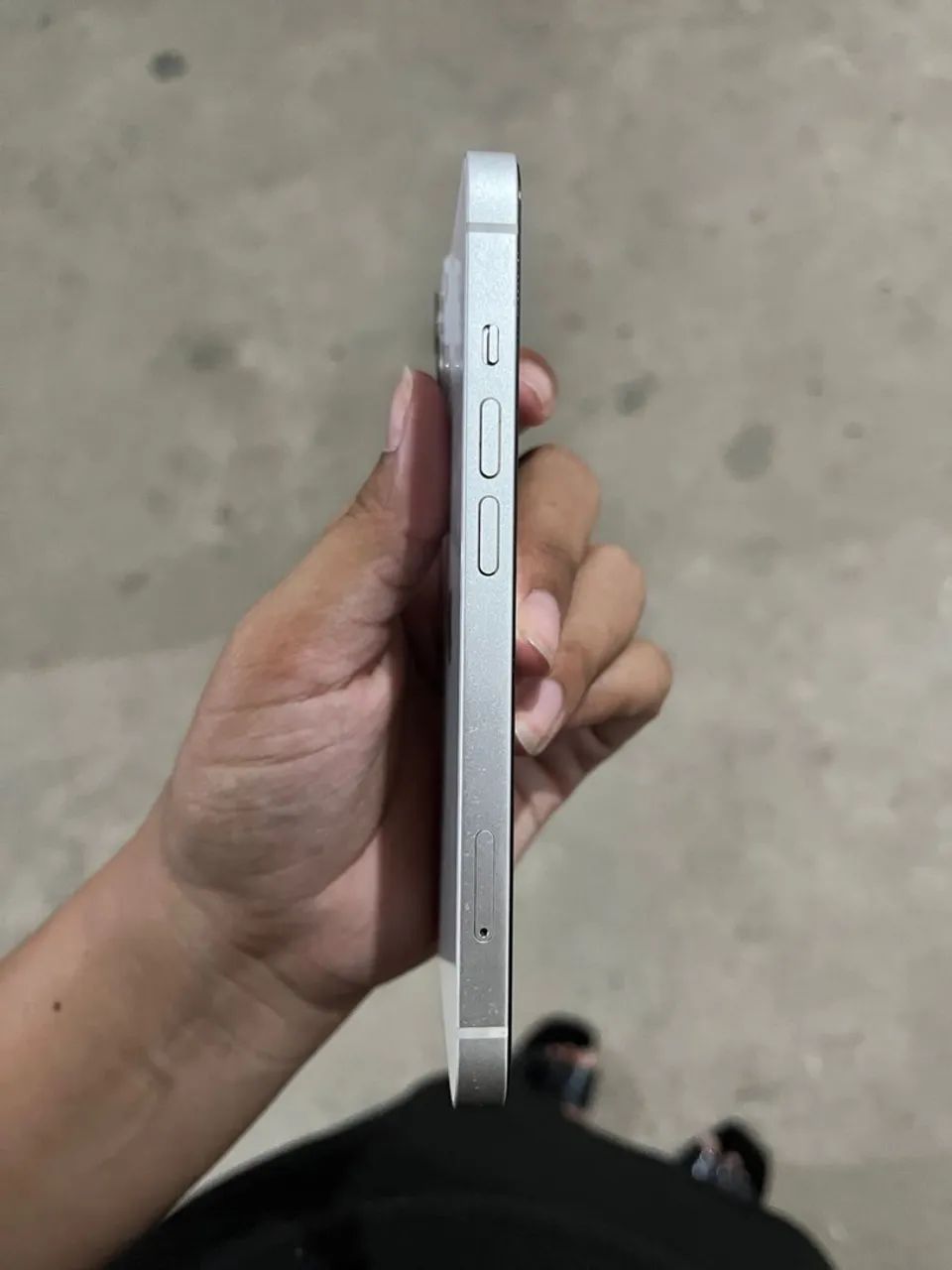 iPhone 13, 128gb Face ID ok bateria em 76% sem marcas de uso - Foto 3