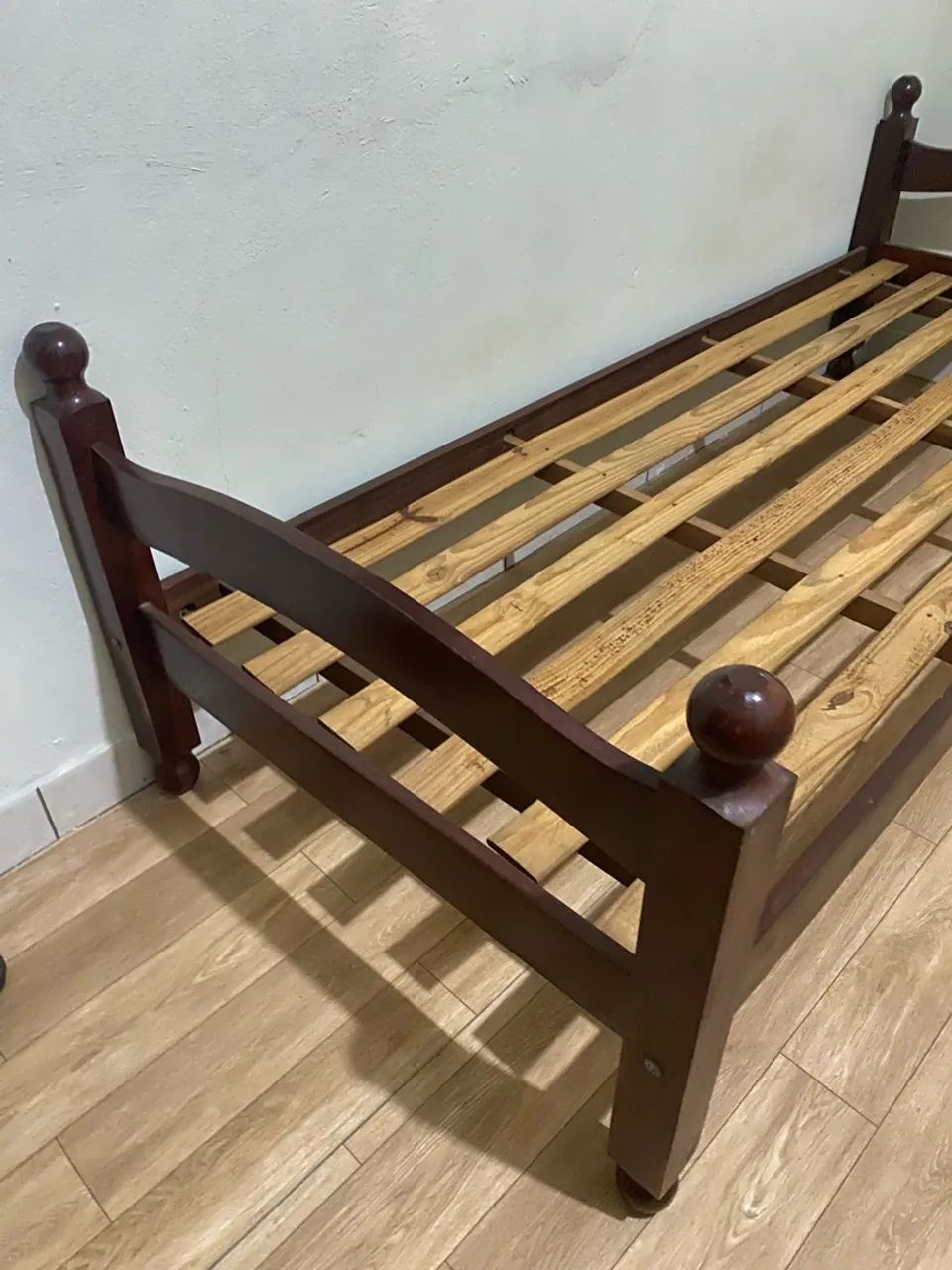 Cama barata de solteiro 