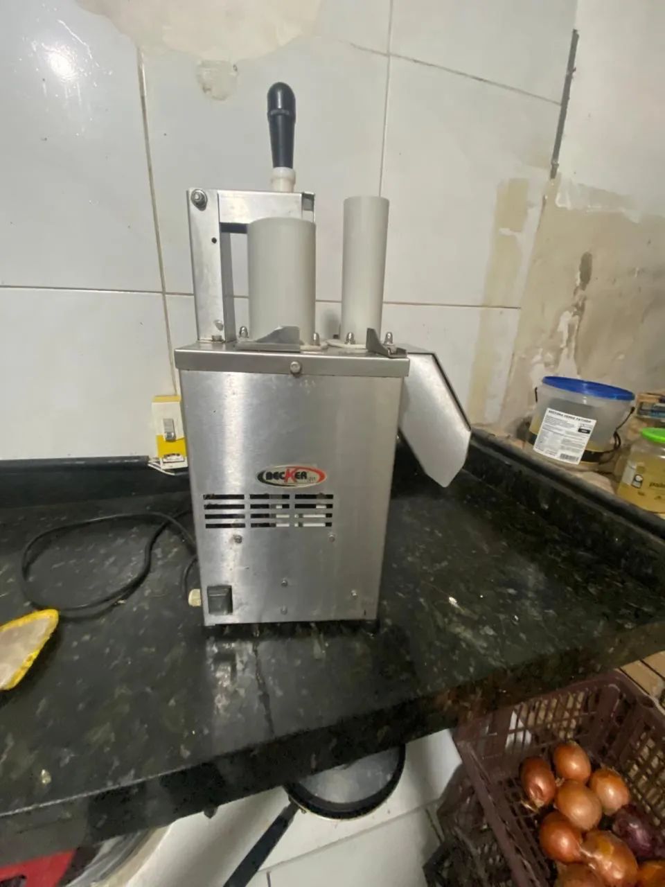 Processador de alimentos Becker usado