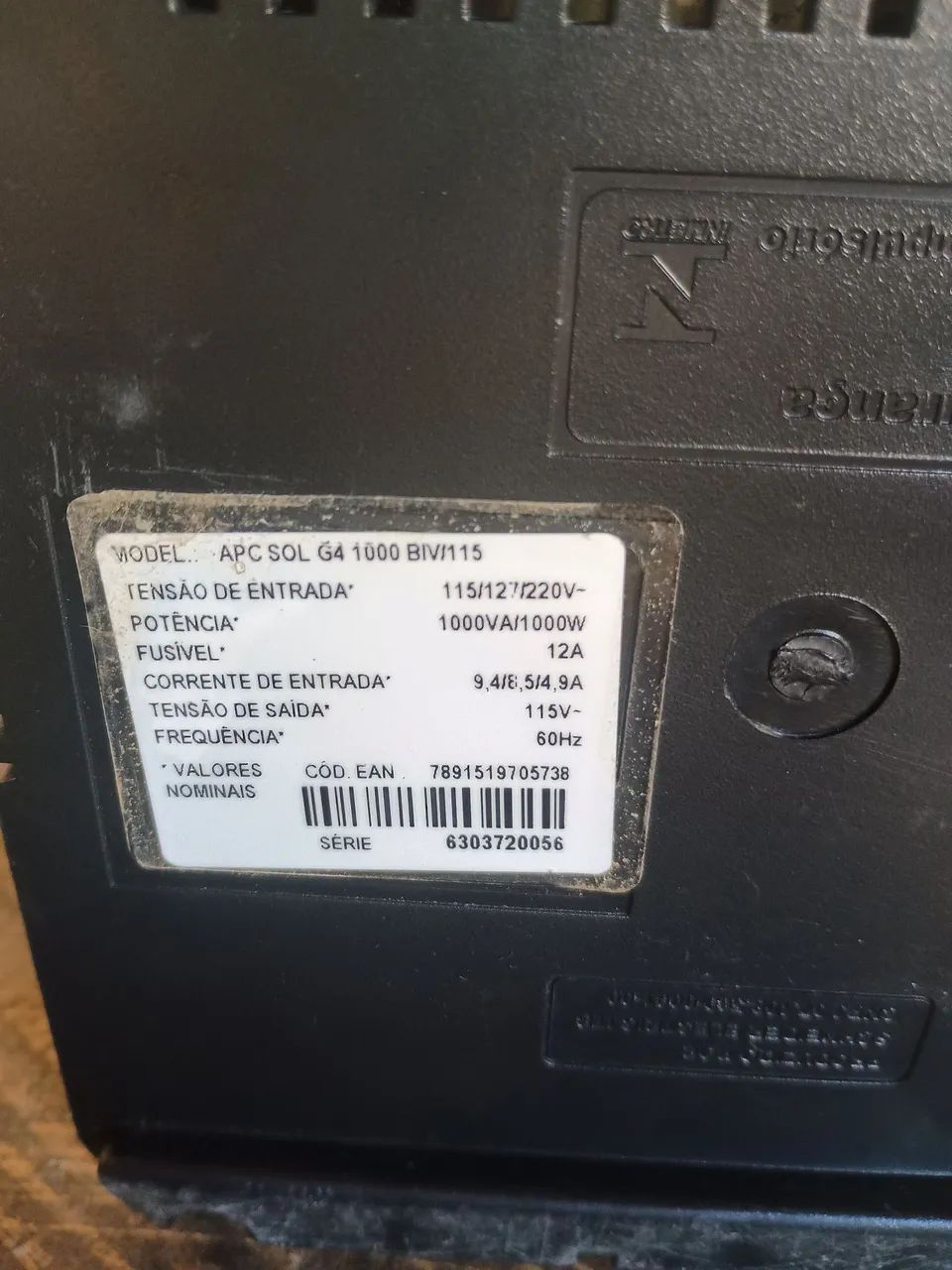 Estabilizador APC 1000vac