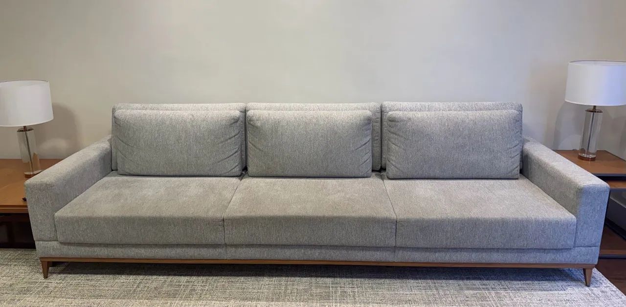 Sofá em tecido - 3 metros